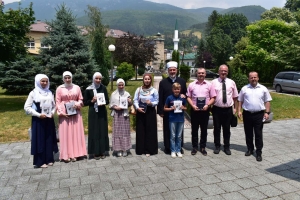 Učenica Almira Ibreljić i profesorica Adisa Čeho na prijemu kod Muftije travničkog